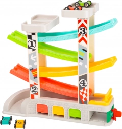 Piste de course avec parking et garages