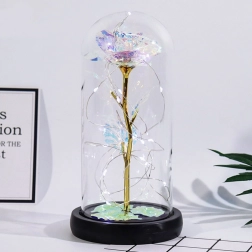 Rose éternelle en cristal avec éclairage LED sous cloche