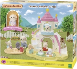 Sylvanian Families aire de jeux avec toboggan et piscine