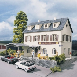 Piko Hobby auberge de campagne Koruna H0 kit