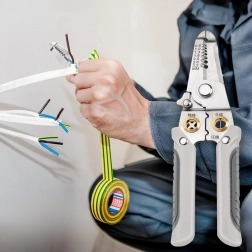 Pince multifonctions pour dénuder et sertir les câbles 0,8–3,2 mm 7 en 1