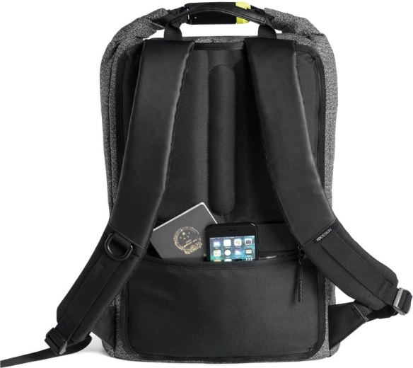 Poches cachées avec protection RFID
