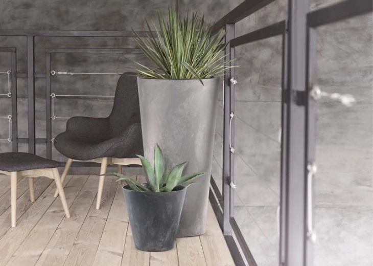 Adapté à l’intérieur comme à l’extérieur