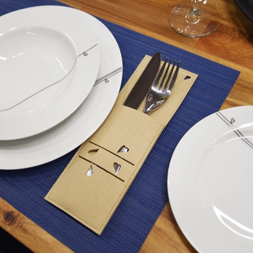 Étui pratique pour une table bien organisée