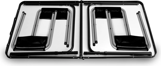 Assise confortable pour quatre personnes