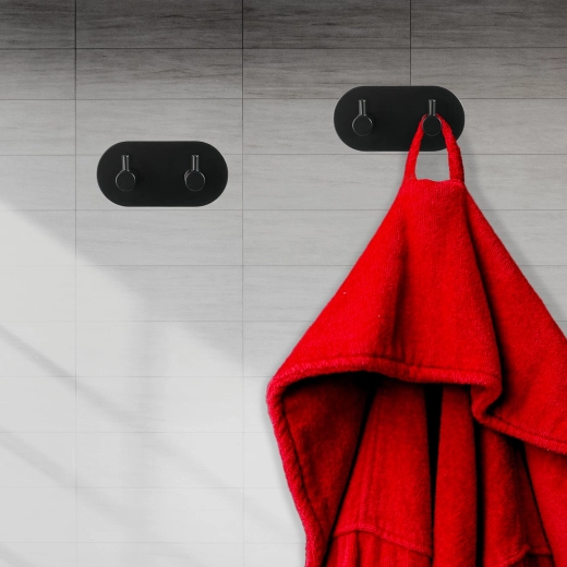 Design métallique moderne en noir mat