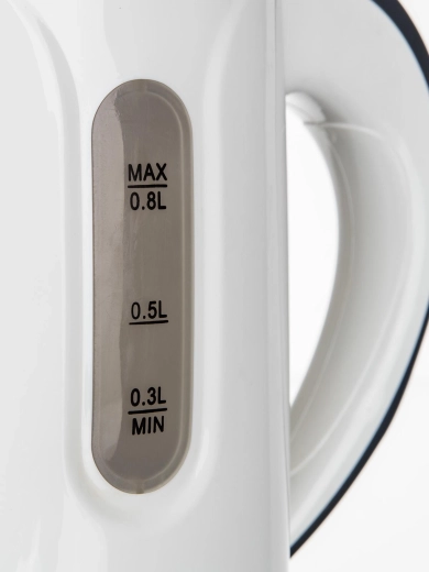 Volume compact de 0,8 l avec échelle claire