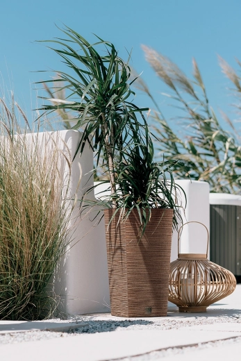 Convient à l’intérieur comme à l’extérieur