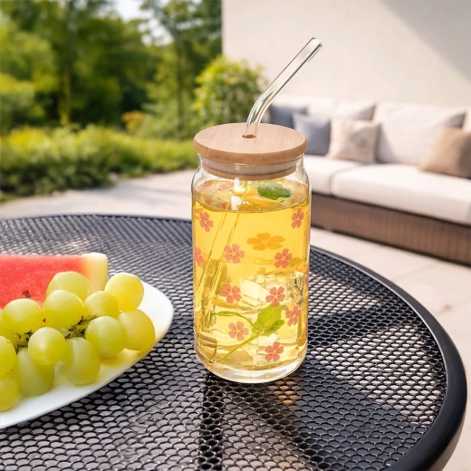 Verre élégant pour les boissons d’été