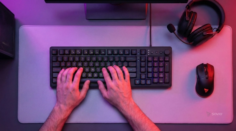 Switchs à membrane silencieux et touches ABS durables