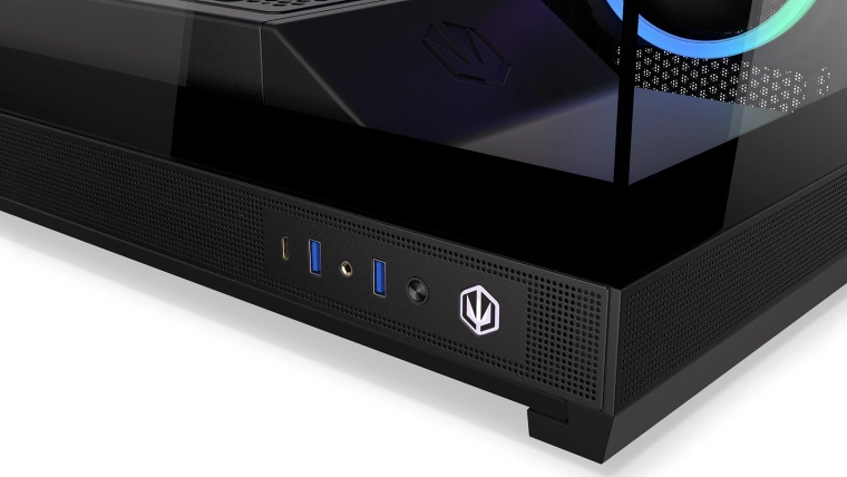 I/O latéral avec USB‑C rapide toujours à portée de main