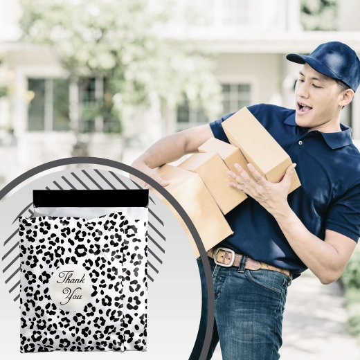Fermeture autocollante pour un emballage rapide