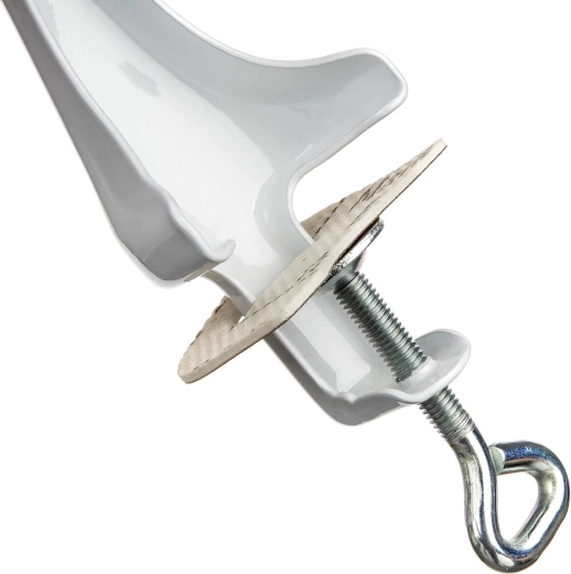 Fixation de table solide pour un râpage en toute sécurité