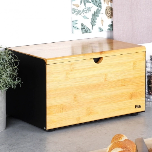 Alliance moderne de métal et de bambou