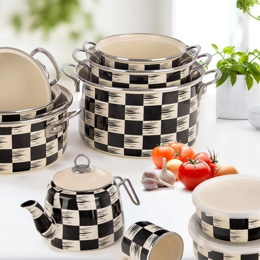 Compatible avec toutes les plaques et lave-vaisselle