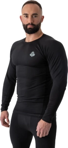 Matière à séchage rapide et résistante