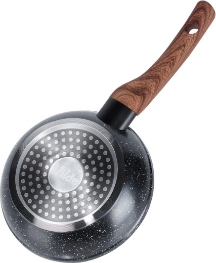 Compatible avec tous les types de plaques, y compris l’induction