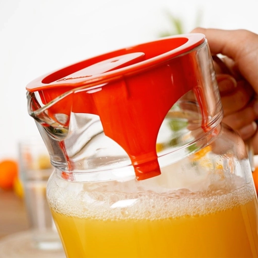 Couvercle pratique protégeant la boisson