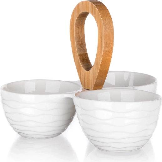 Trois bols en porcelaine séparés