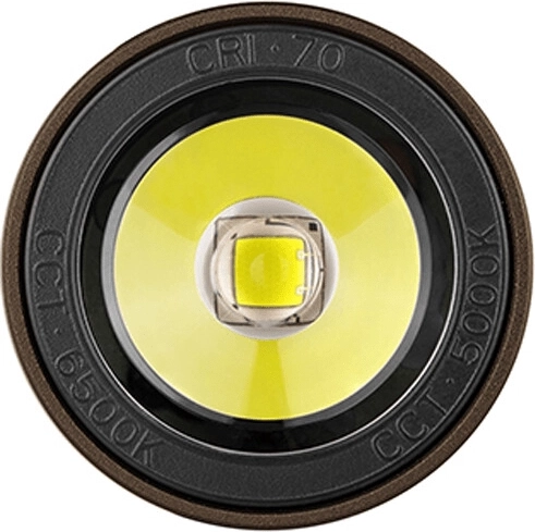 Puissance 1 500 lm et portée 175 m