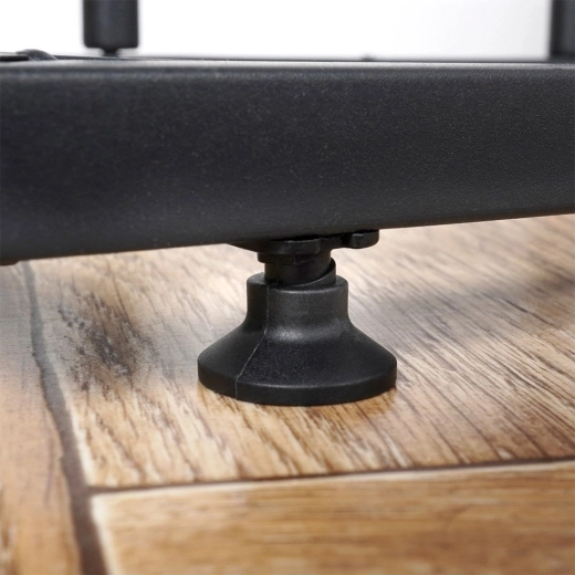 Structure stable avec pieds réglables