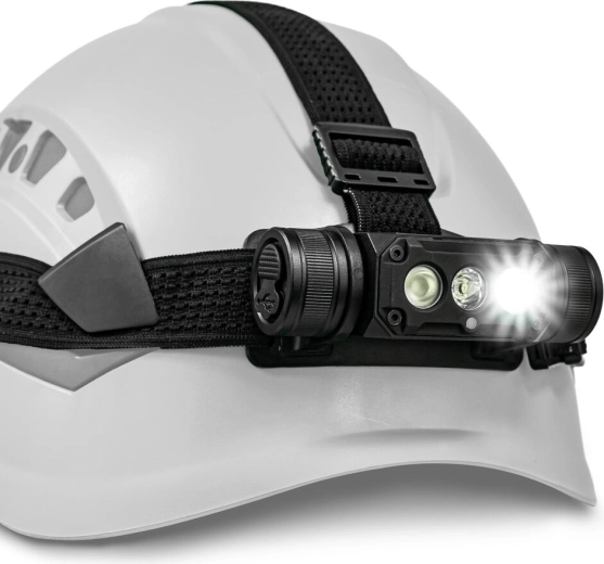 Jusqu’à 1200 lm et portée de 100 m