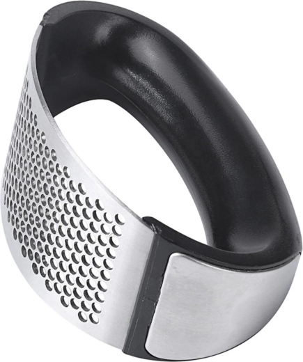 Poignée ergonomique et design compact