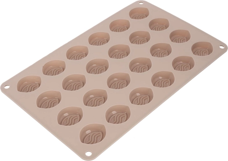 24 cavités pour une fabrication rapide de pralines