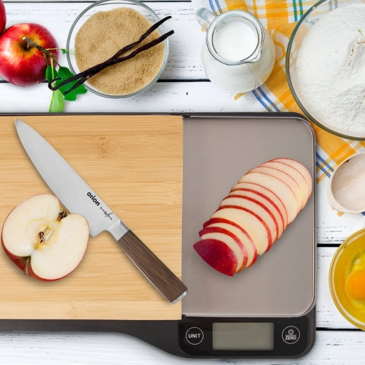 Set pratique avec planche à découper