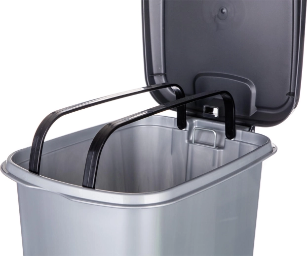 Fixation pratique des sacs et apparence soignée