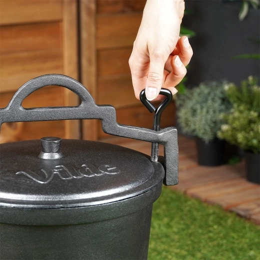 Couvercle solide avec ventilation et verrouillage