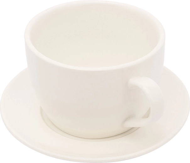Tasse en porcelaine avec soucoupe pour un service confortable