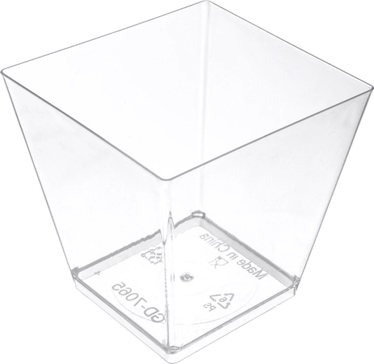 Plastique robuste et transparent pour une réutilisation