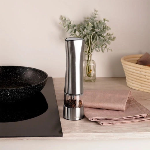 Design élégant en inox pour une cuisine moderne