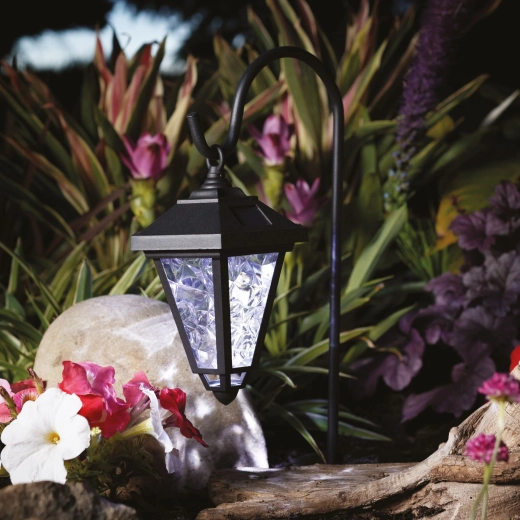 Éclairage de jardin automatique