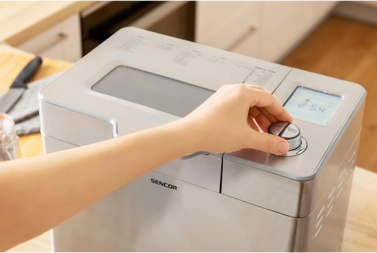 Distributeur automatique et commande claire
