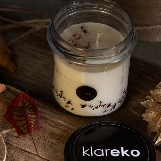 Composition naturelle avec huiles essentielles