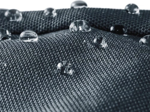 Matériau imperméable pour rouler par tous les temps