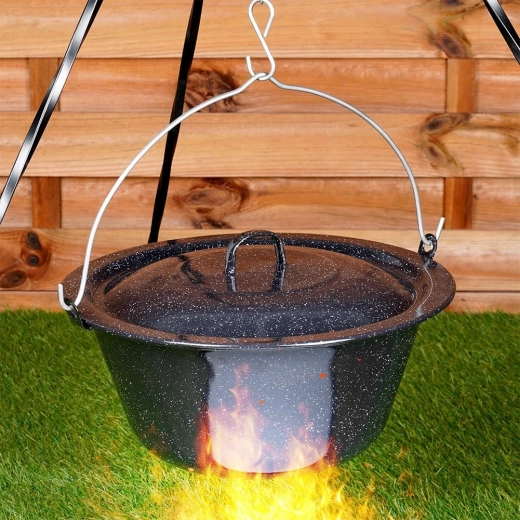 Idéal au-dessus d’un feu ouvert