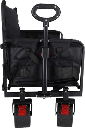 De larges roues pour une conduite stable