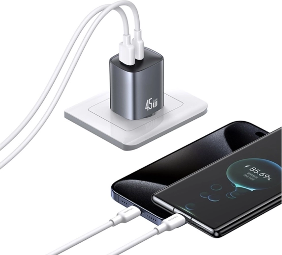 Deux ports pour une charge simultanée