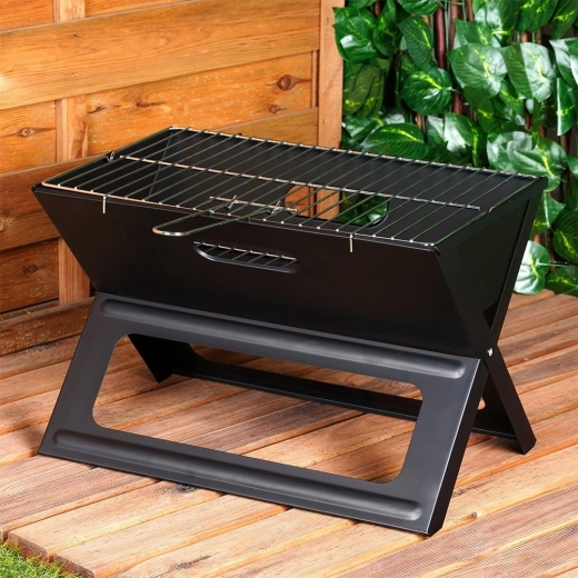 Construction stable pour les grillades en extérieur
