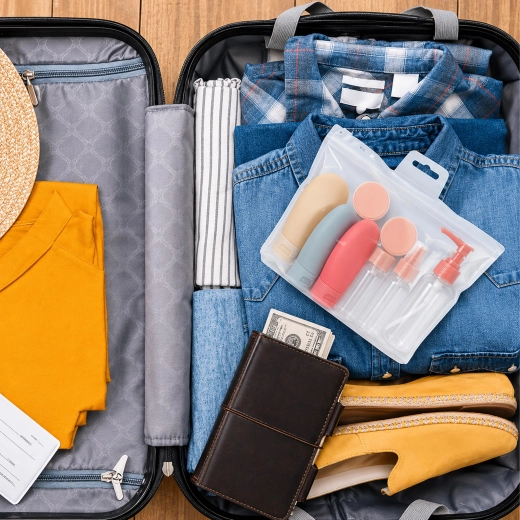 Trousse transparente pour une meilleure visibilité et un rangement soigné