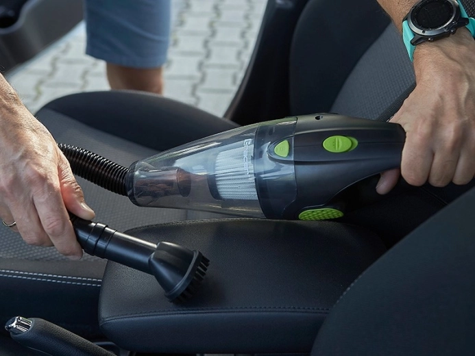 Embouts et tuyau flexible pour chaque recoin