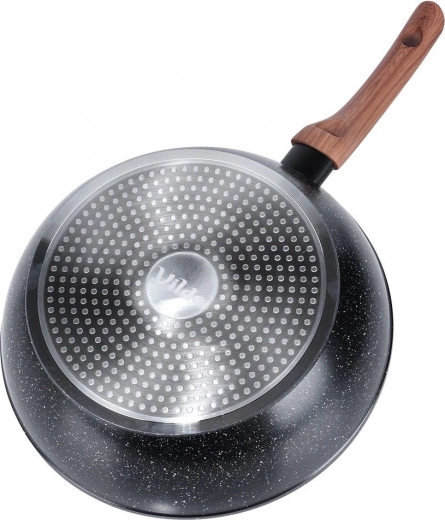 Compatible avec tous les types de plaques, y compris l’induction