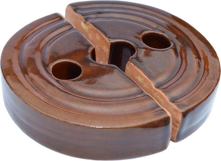 Lot de deux pierres de pressage en grès 17 cm