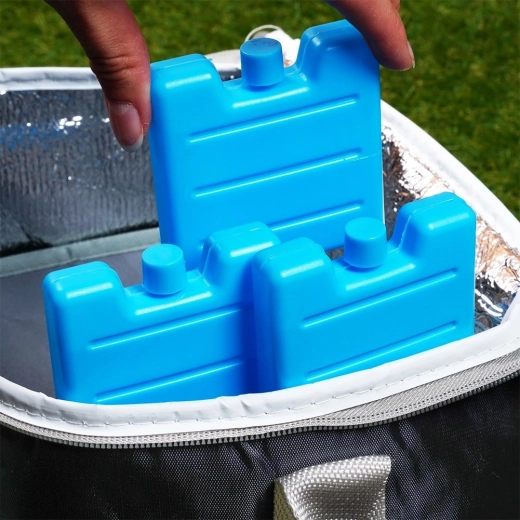 Compacts et universels pour la plupart des sacs isothermes