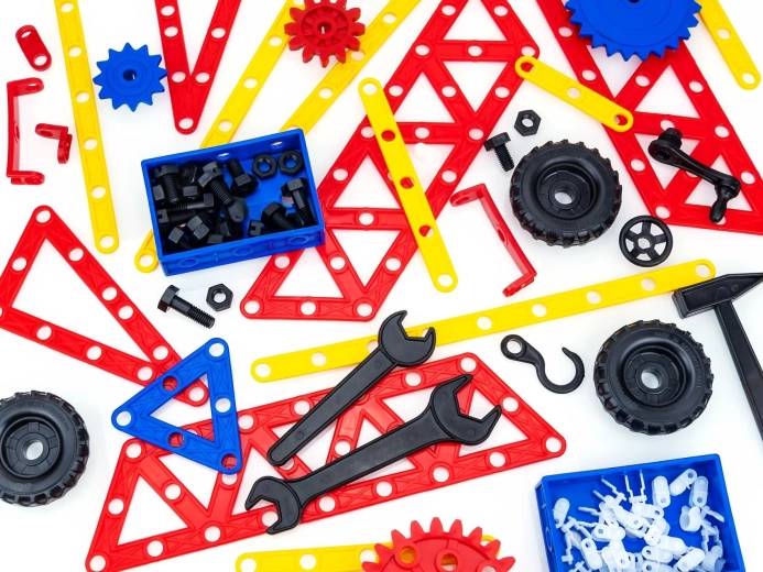 Construisez des modèles fonctionnels avec engrenage et chaîne