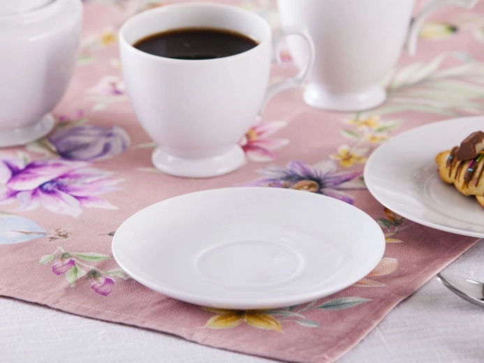 Un blanc intemporel pour toutes les tables