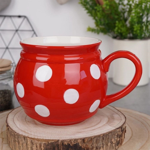 Prise en main confortable grâce à la forme et à la grande anse